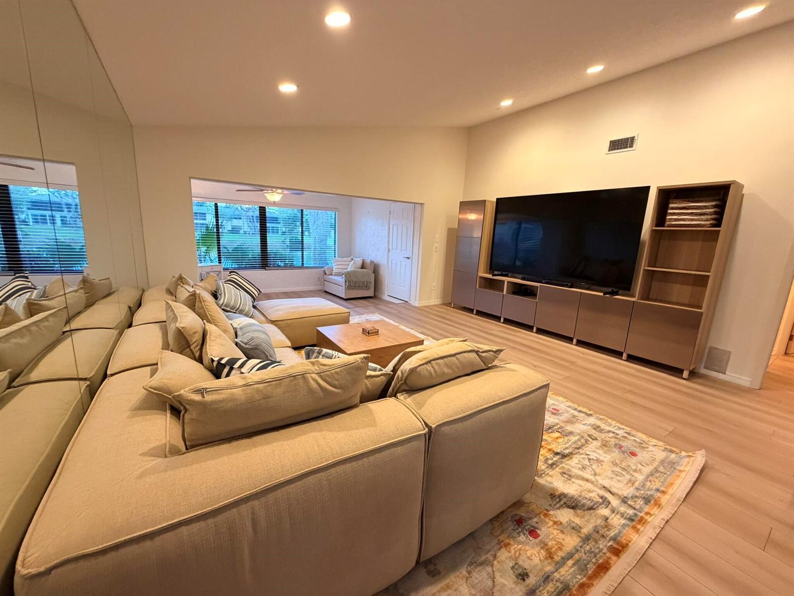 24 WESTGATE Lane # 24A, Boynton Beach FL 33436 photo 2