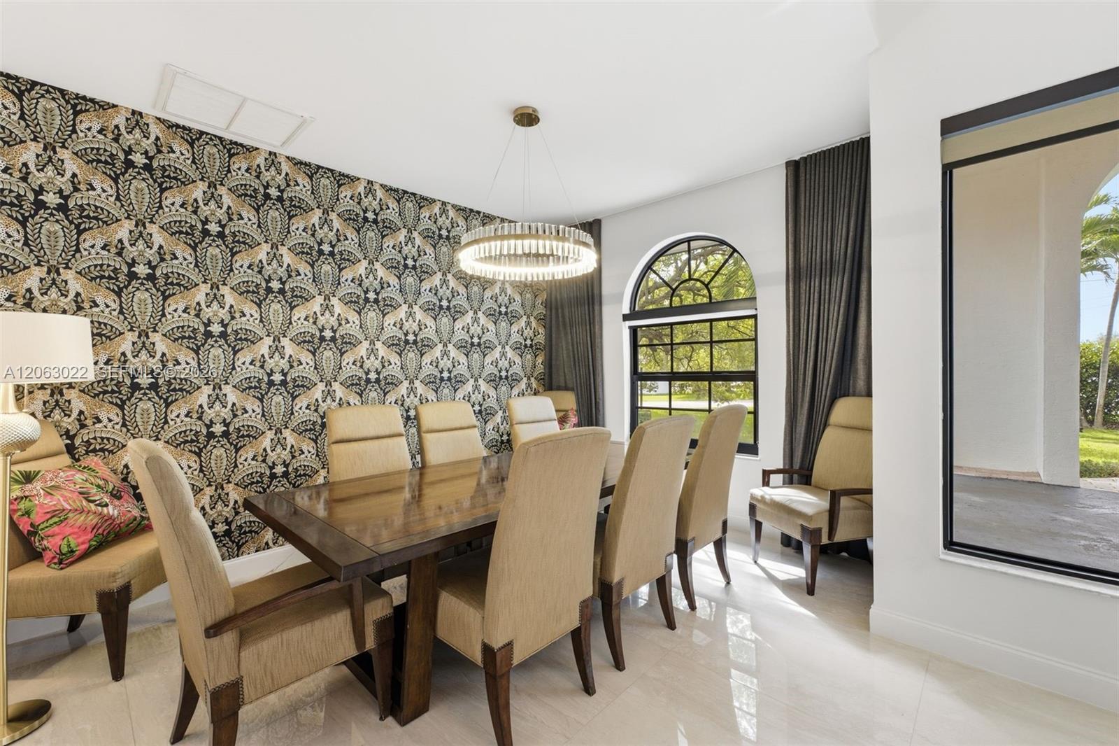 8215 Grand Canal Dr, Miami FL 33144 photo 2