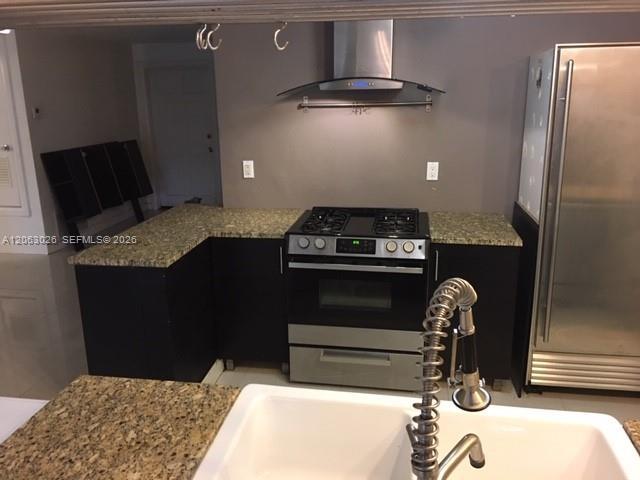 7521 NW 23rd St, Sunrise FL 33313 photo 2
