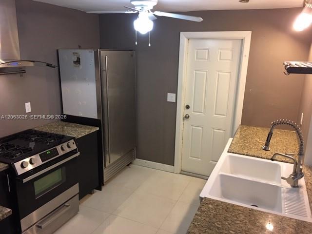 7521 NW 23rd St, Sunrise FL 33313 photo 4
