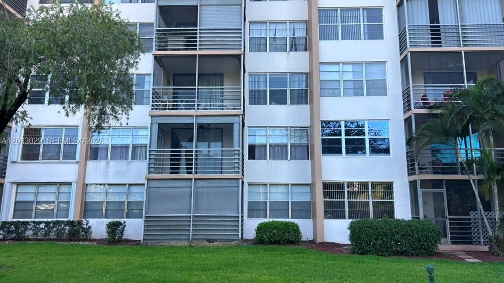 1300 Saint Charles Pl # 202, Pembroke Pines FL 33026 photo 3