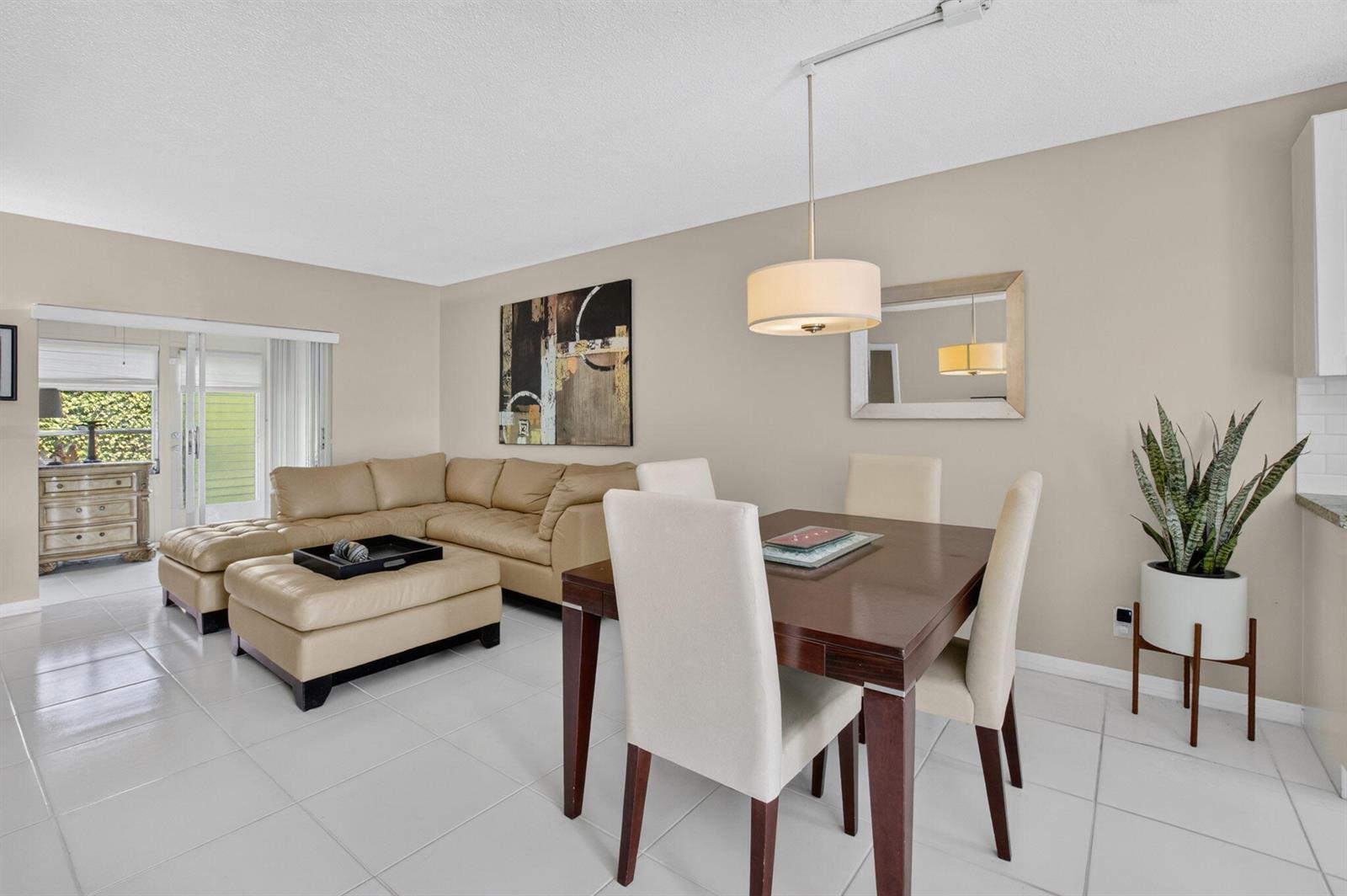 1115 LAKE Terrace # 103, Boynton Beach FL 33426 photo 4