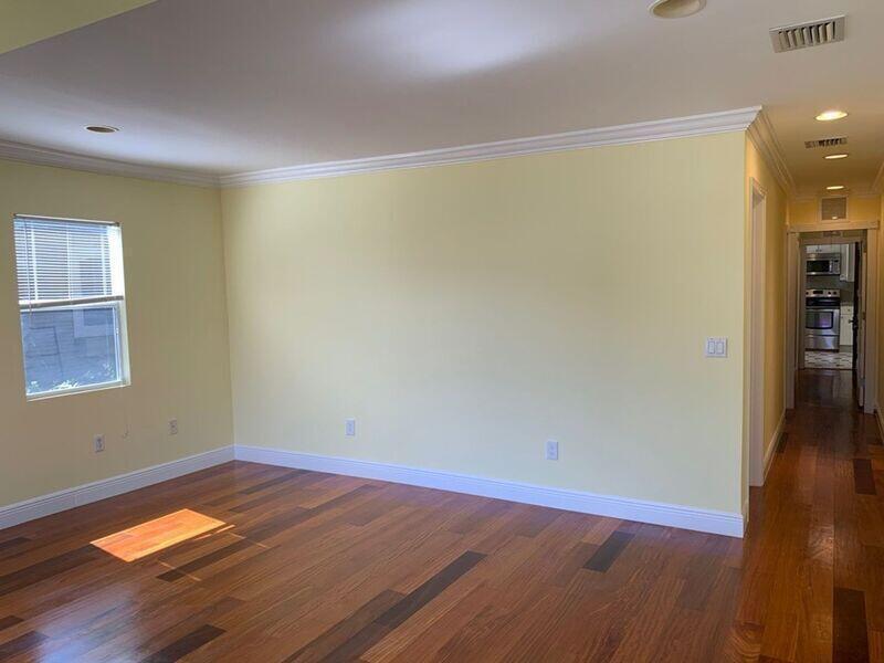 215 S OCEAN BREEZE, FL 33460 photo 2