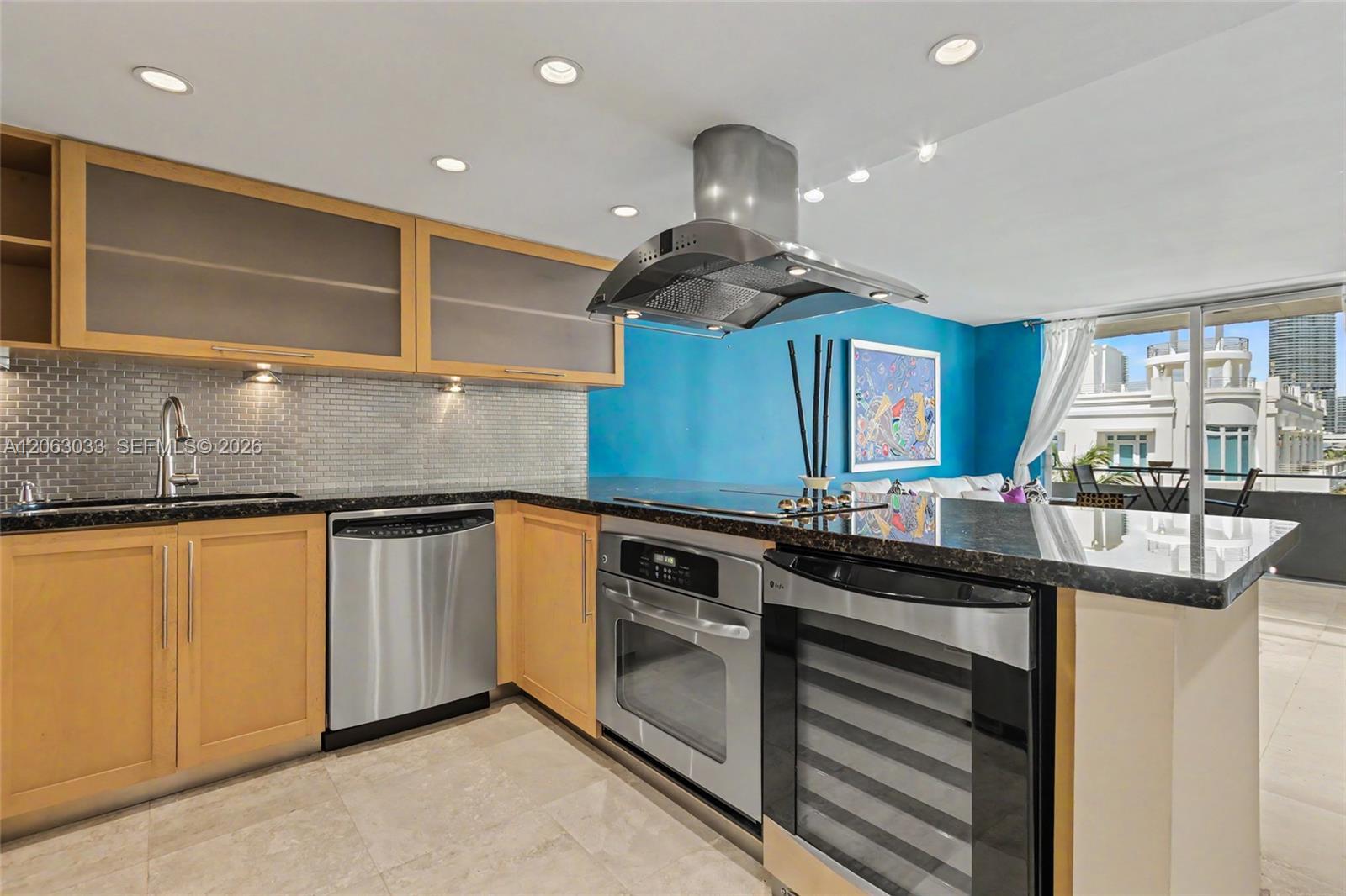 465 Ocean Dr # 604, Miami Beach FL 33139 photo 4