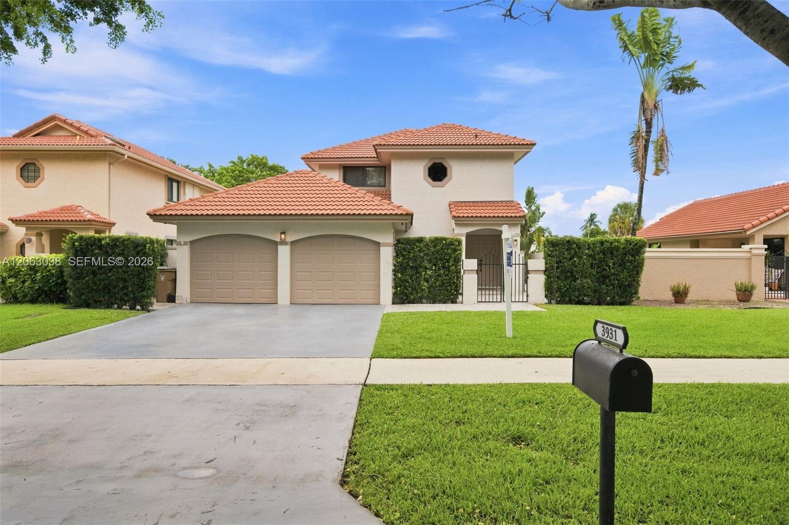 3931 NW 7th Pl, Deerfield Beach FL 33442