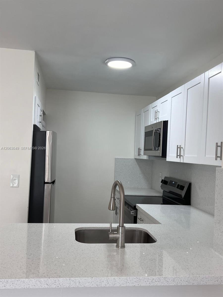 2685 W 66th St # 20, Hialeah FL 33016 photo 2