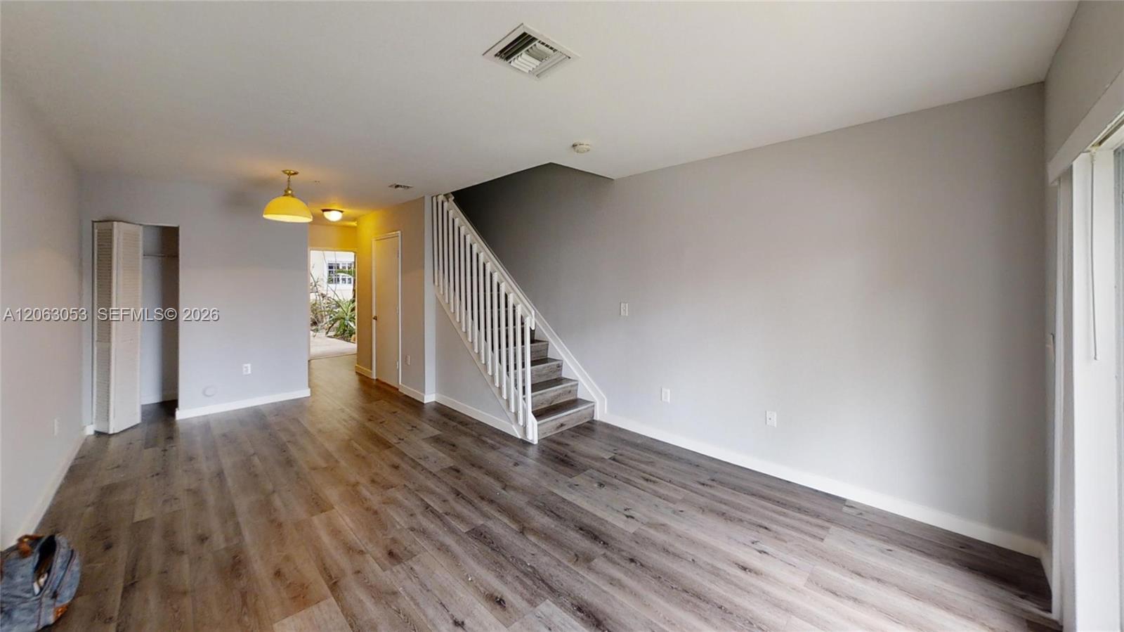 2084 NE 167th St # 102, North Miami Beach FL 33162 photo 2