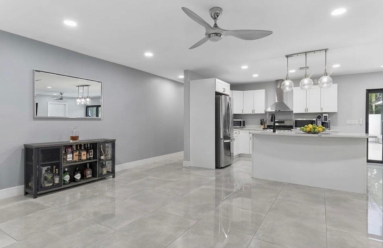 405 CHAPEL HILL Boulevard, Boynton Beach FL 33435 photo 5