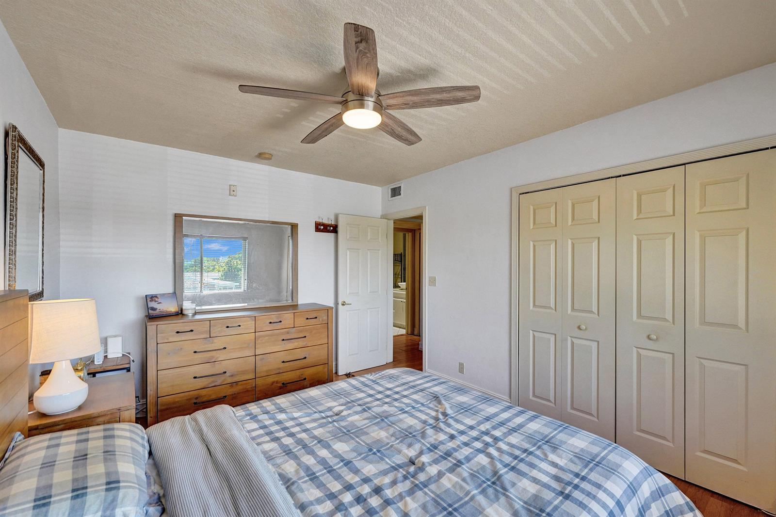 1423 HOLLY HEIGHTS Drive # 12, Fort Lauderdale FL 33304 photo 4