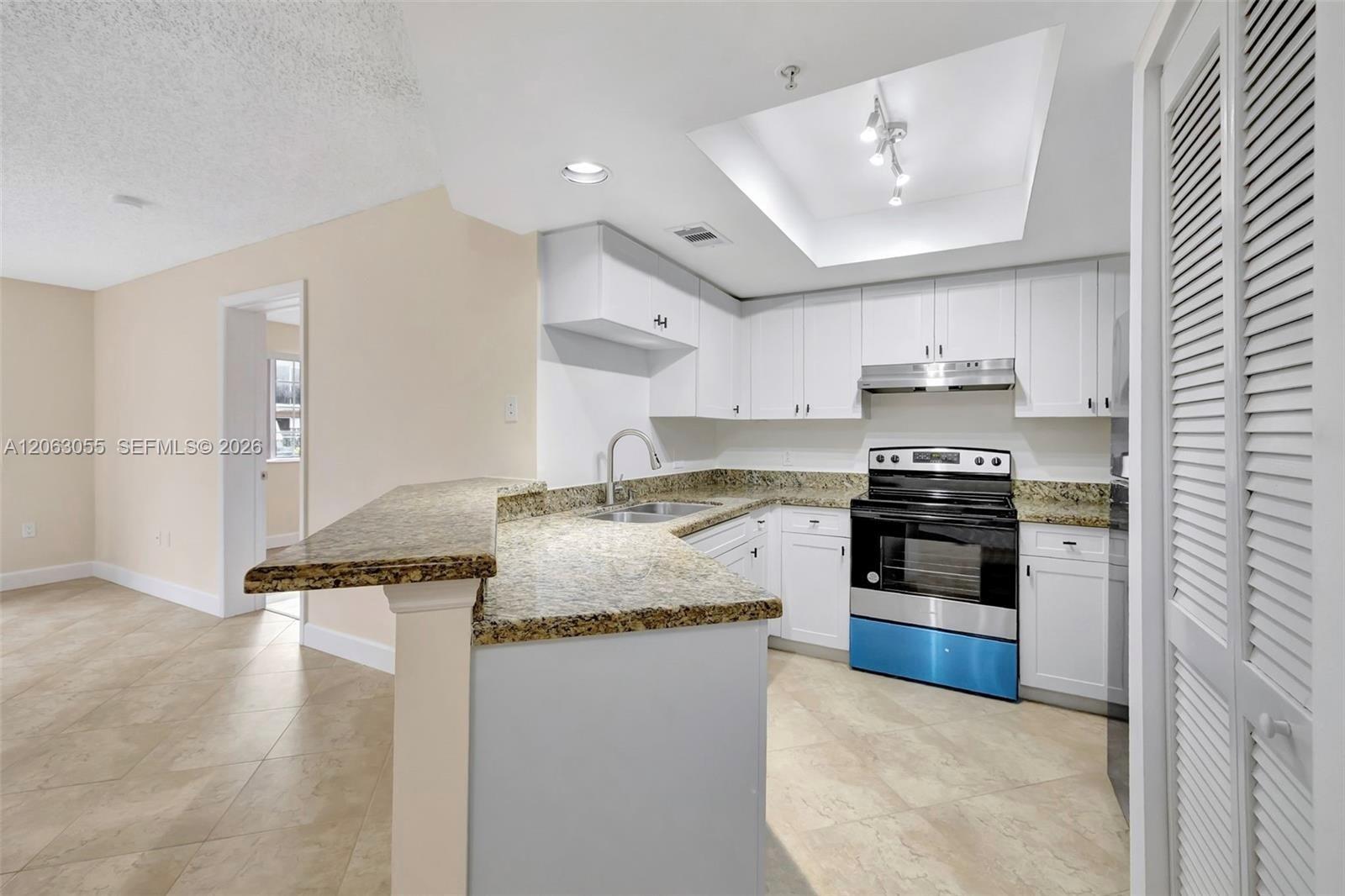 2009 SE 10th Ave # 302, Fort Lauderdale FL 33316 photo 3