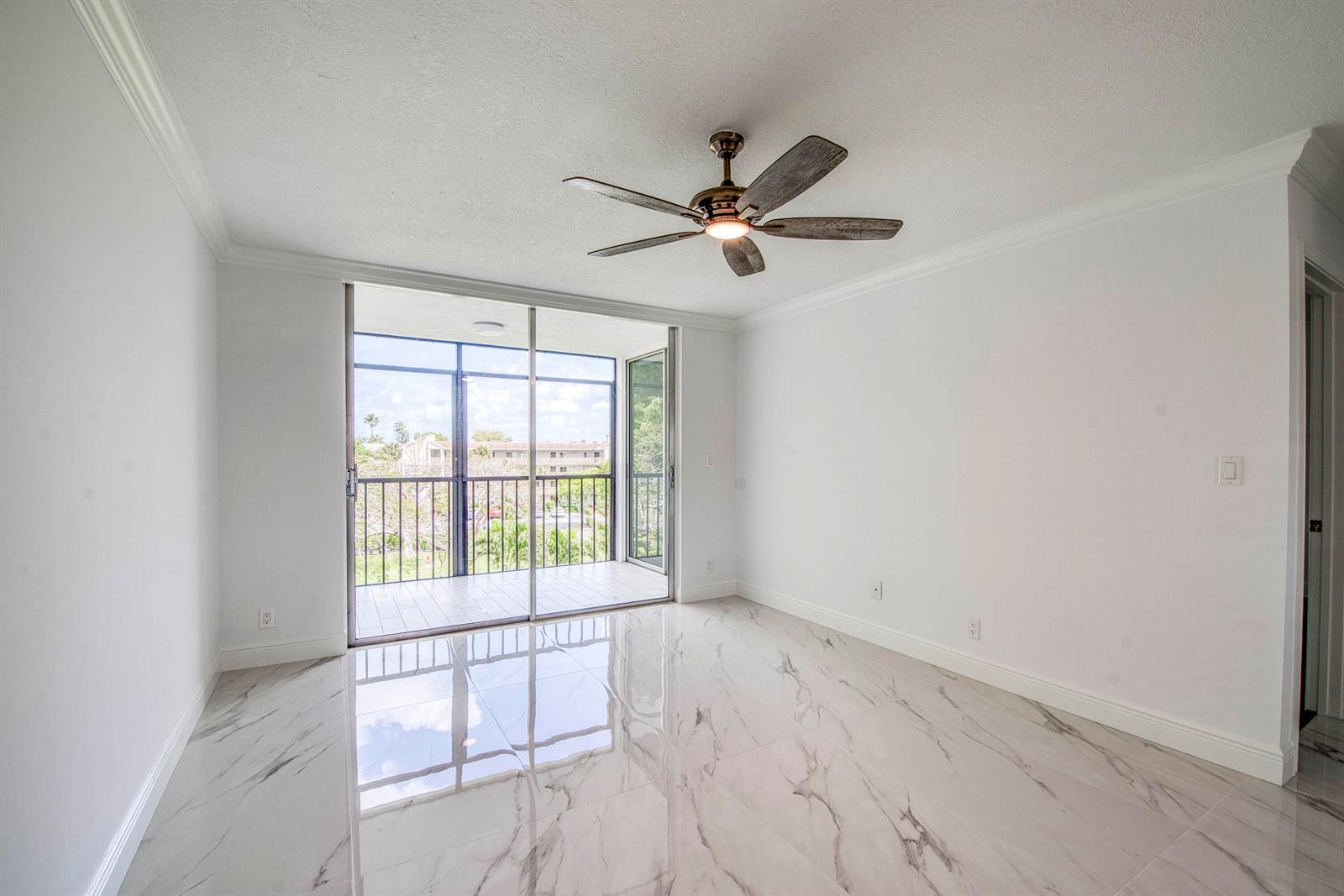 6795 Huntington Lane # 406, Delray Beach FL 33446 photo 4