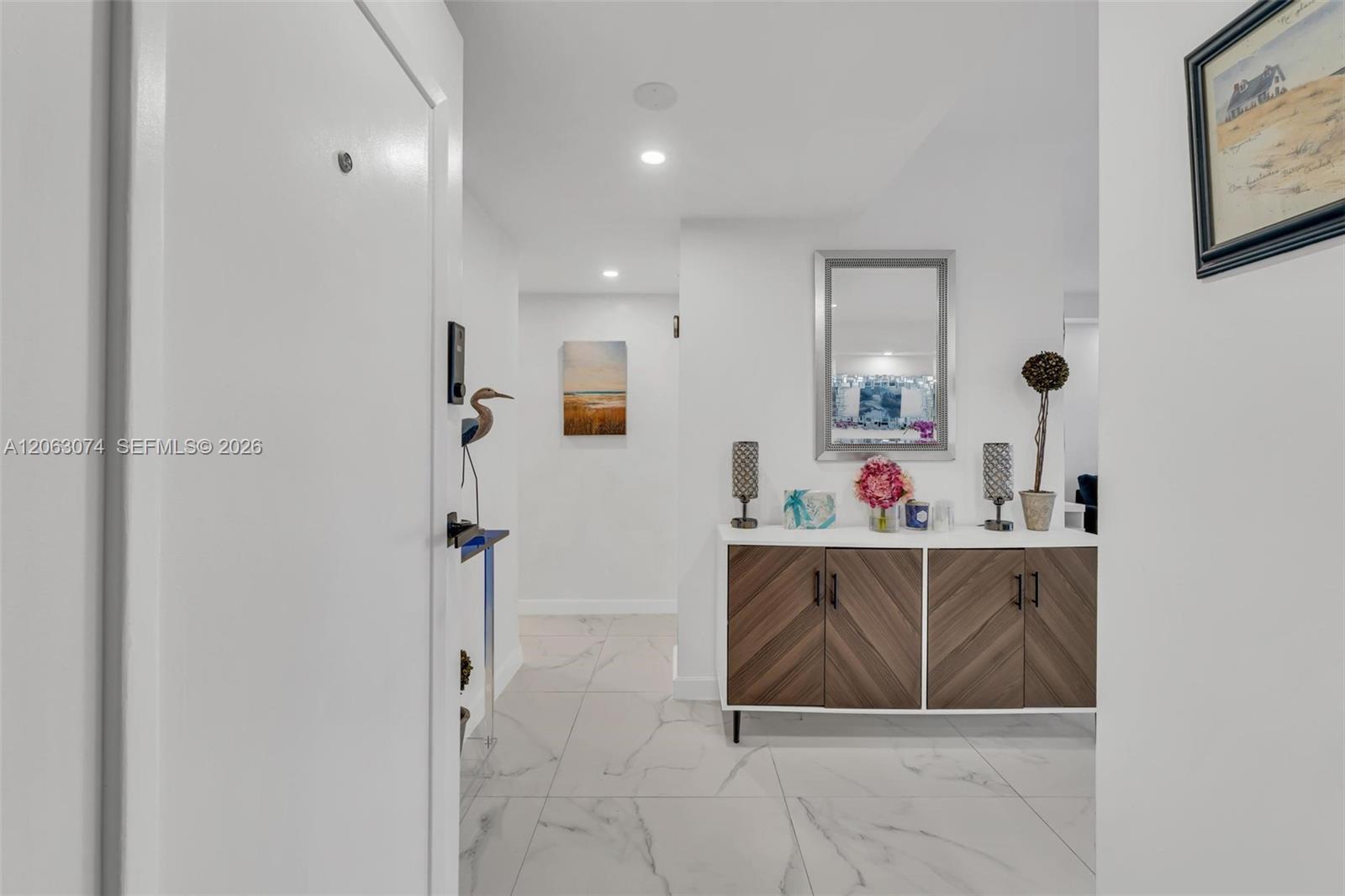18071 Biscayne Blvd # 901, Aventura FL 33160 photo 2