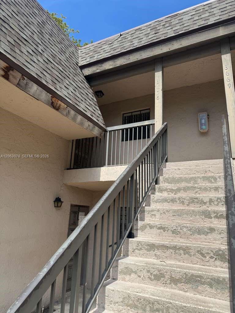 3675 NW 94th Ave # 8J, Sunrise FL 33351