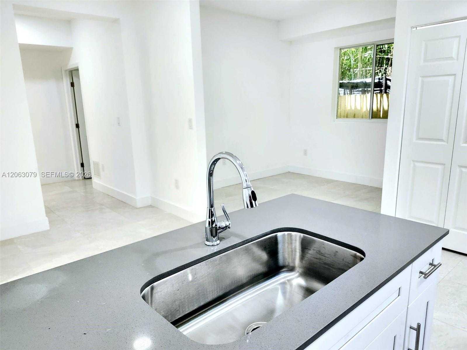 580 NW 34th St # 1, Miami FL 33127 photo 2