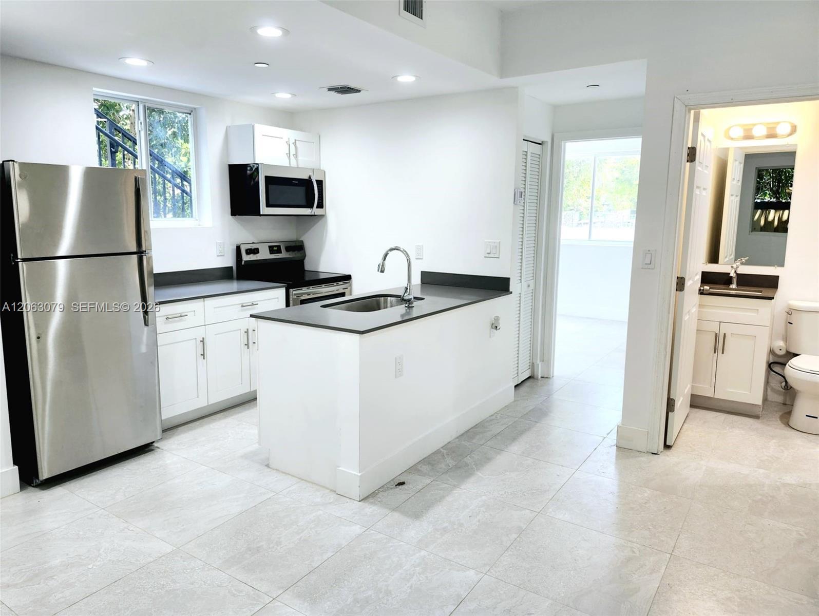580 NW 34th St # 1, Miami FL 33127
