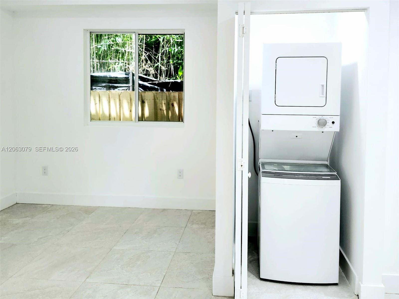 580 NW 34th St # 1, Miami FL 33127 photo 5