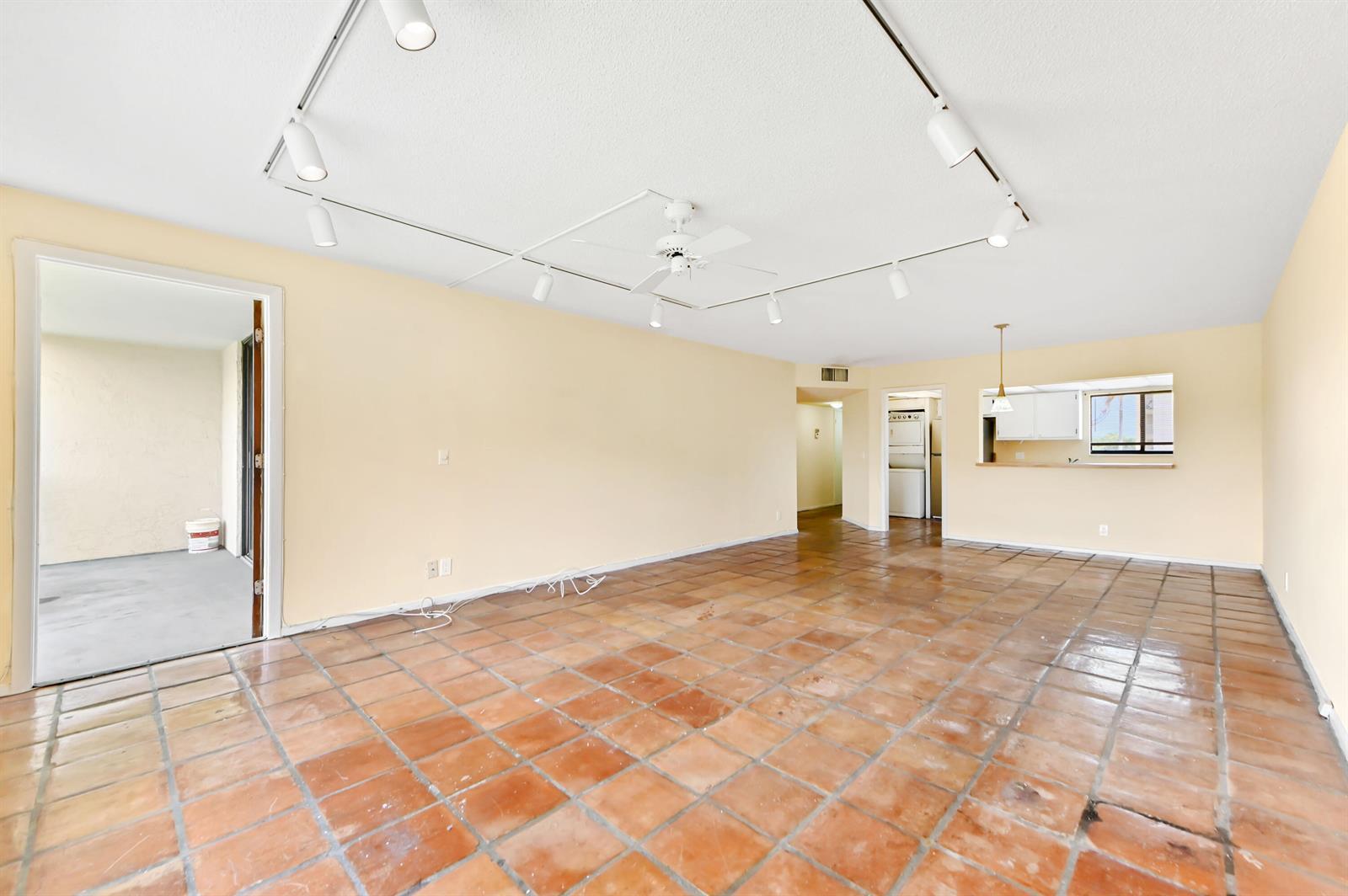 2820 Tennis Club Drive # 401, West Palm Beach FL 33417 photo 5