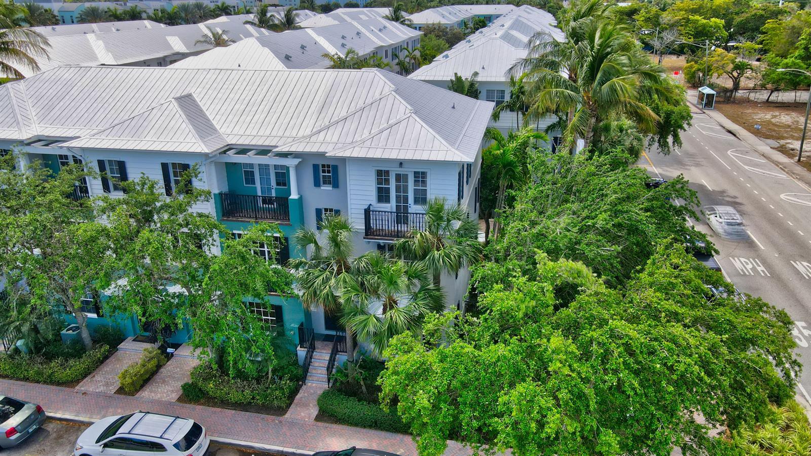503 N MALLORY Circle, Delray Beach FL 33483 photo 2