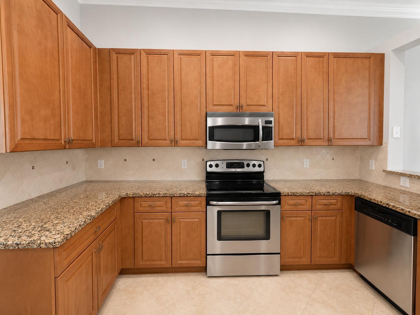 2224 NE 2ND Street, Pompano Beach FL 33062 photo 2