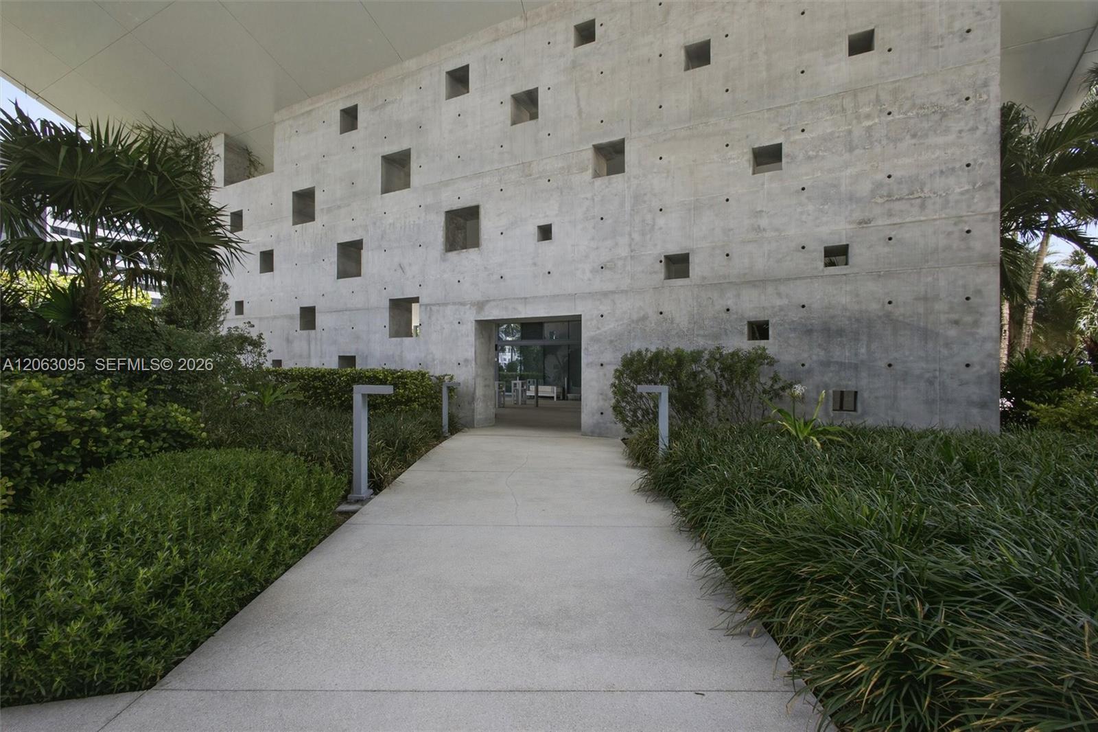 88 SW 7th St # 2307, Miami FL 33130 photo 5