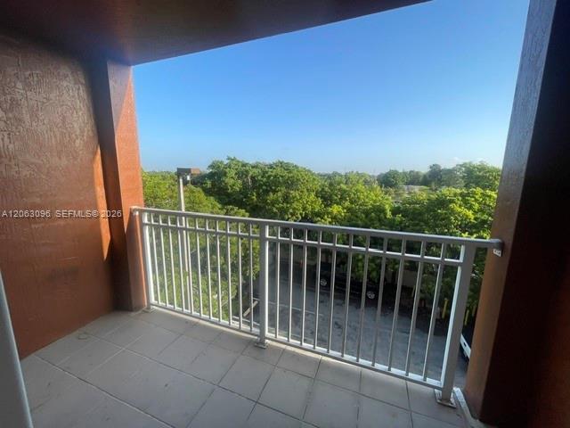 6315 SW 8th St # 401, Miami FL 33144 photo 2