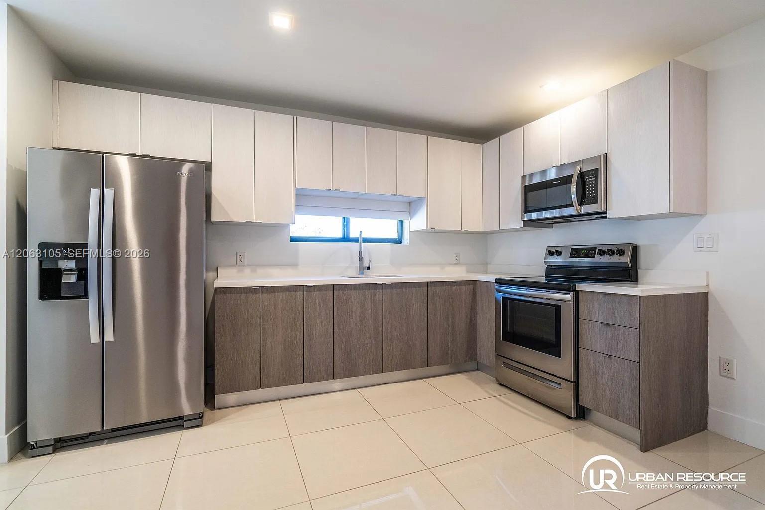 1971 Bay Dr # 124, Miami Beach FL 33141 photo 5