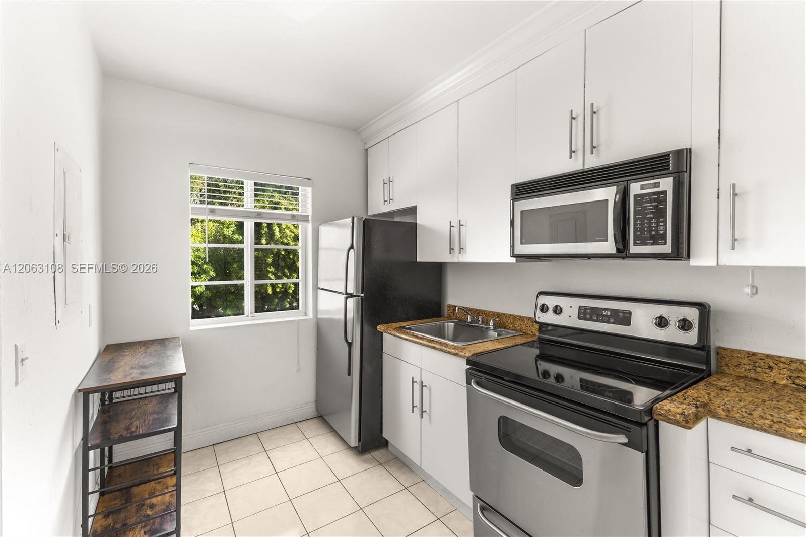 1241 14th St # 9, Miami Beach FL 33139 photo 3