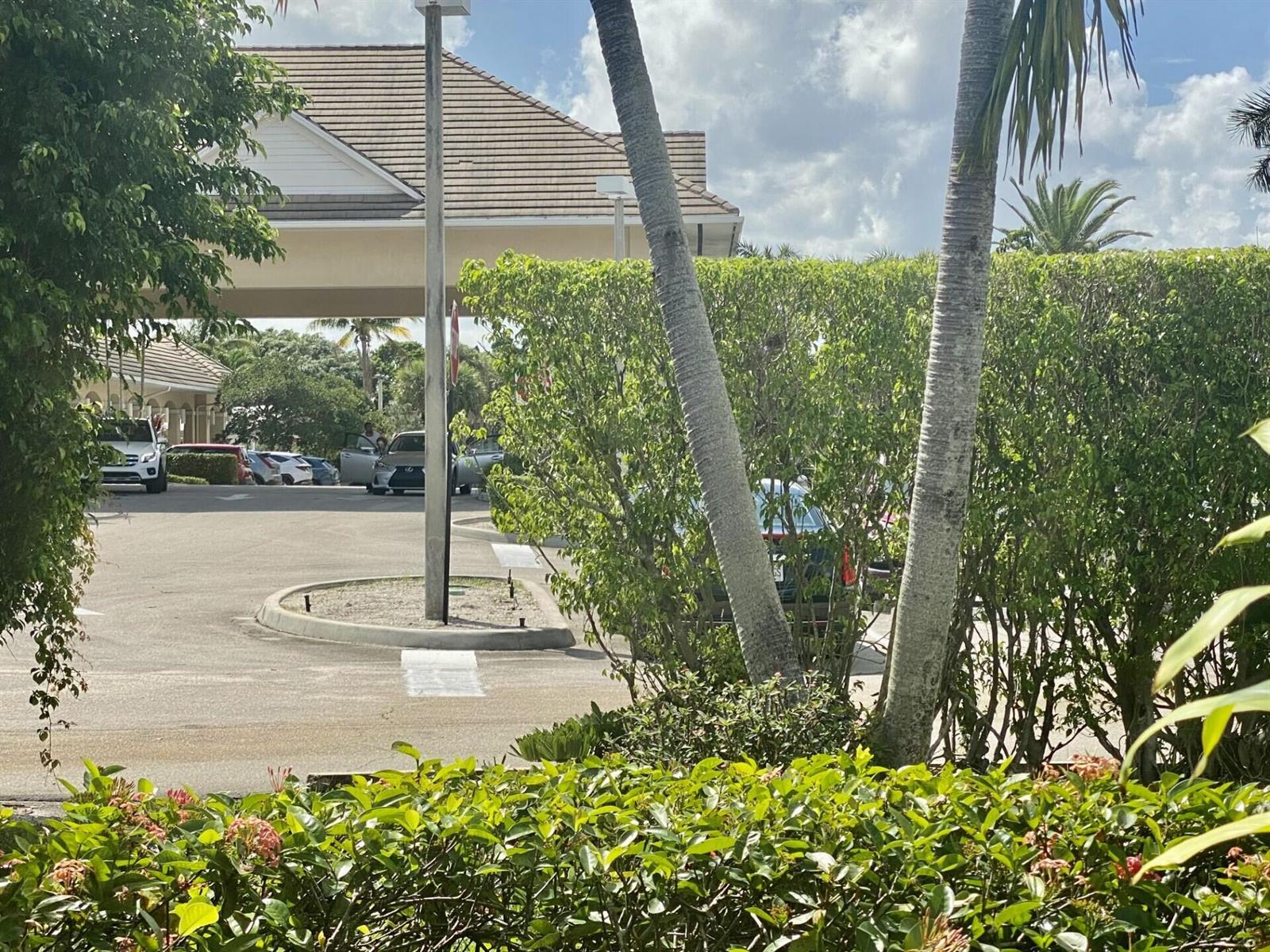 4501 FOUNTAINS Drive S # 106, Lake Worth FL 33467 photo 3