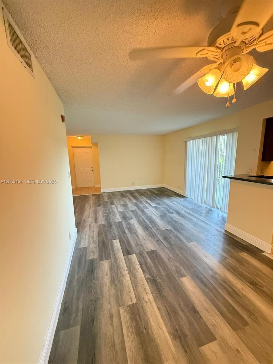 7650 Westwood Dr # 509, Tamarac FL 33321 photo 3