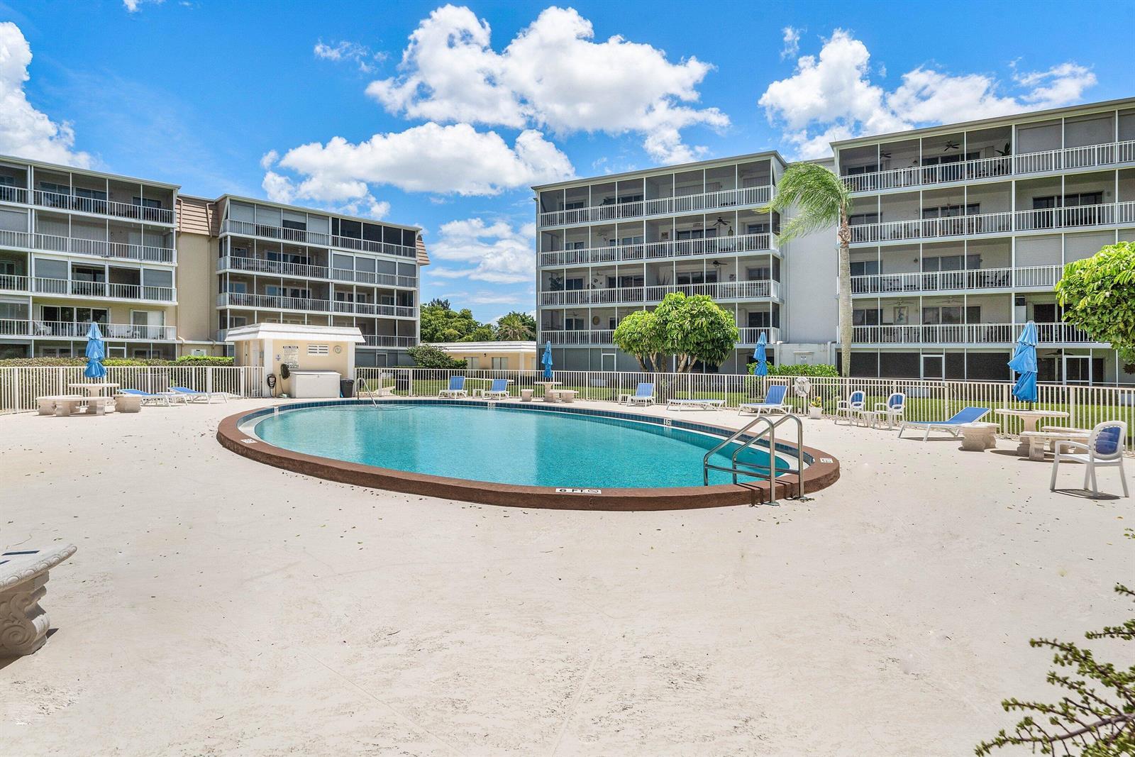 250 John F Kennedy Drive # 204, Atlantis FL 33462 photo 2