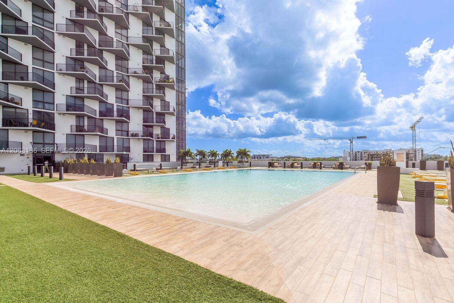 5300 Paseo Blvd # 1905, Doral FL 33166 photo 2