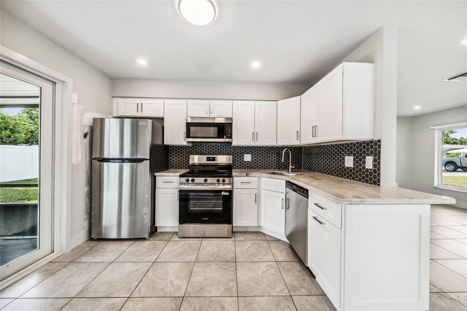 4800 NE 4th Avenue, Fort Lauderdale FL 33334 photo 3