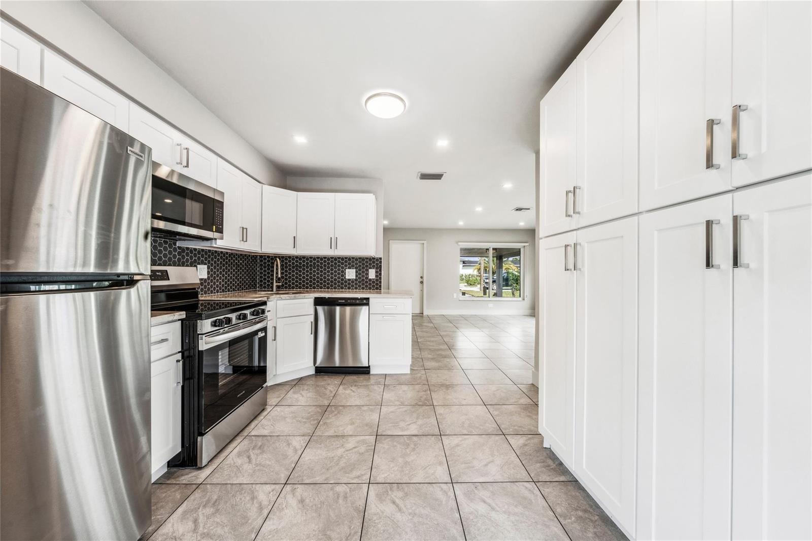 4800 NE 4th Avenue, Fort Lauderdale FL 33334 photo 4