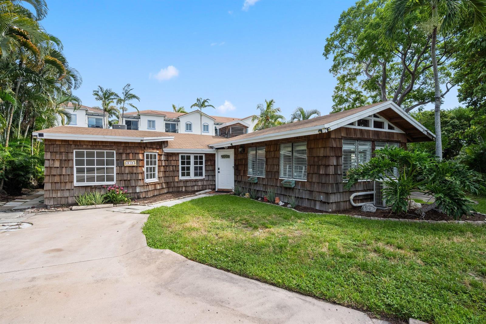 816 CHUKKER Road, Delray Beach FL 33483 photo 2