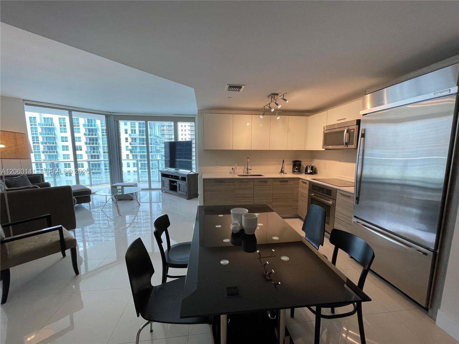 1300 Brickell Bay Dr # 2010, Miami FL 33131 photo 3