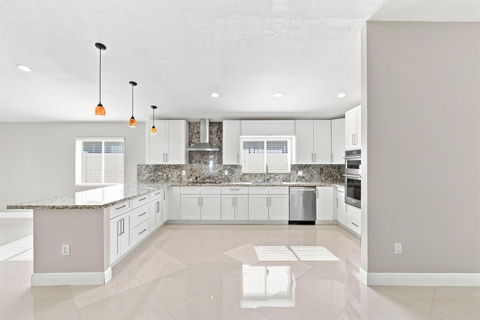 13513 NW 7TH Street, Plantation FL 33325 photo 3