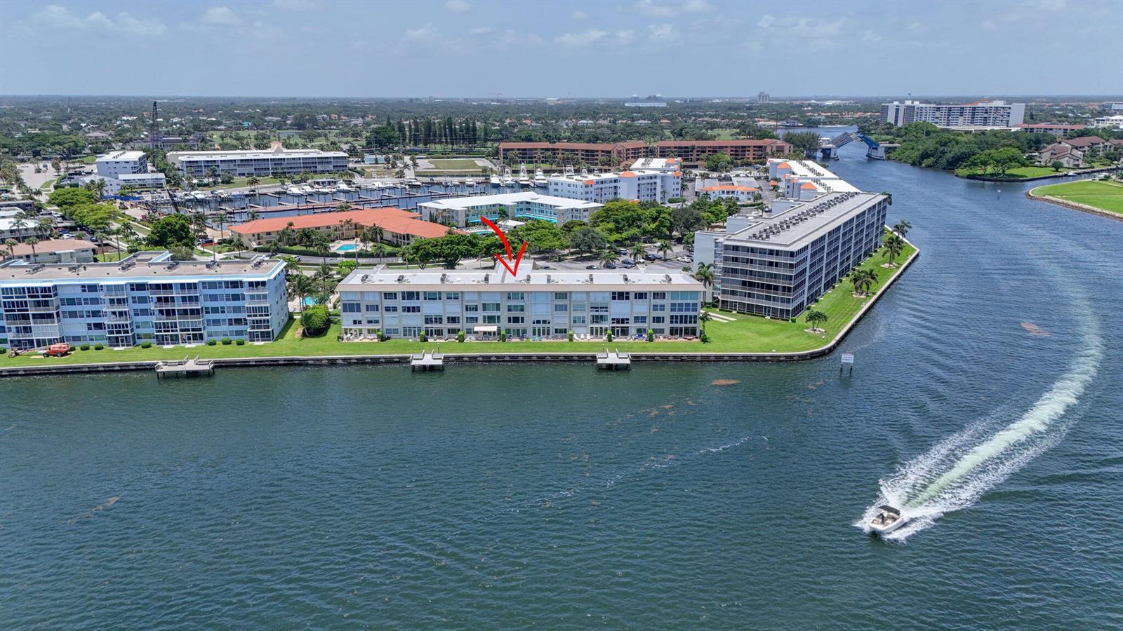 52 Yacht Club Drive # 305, North Palm Beach FL 33408 photo 2
