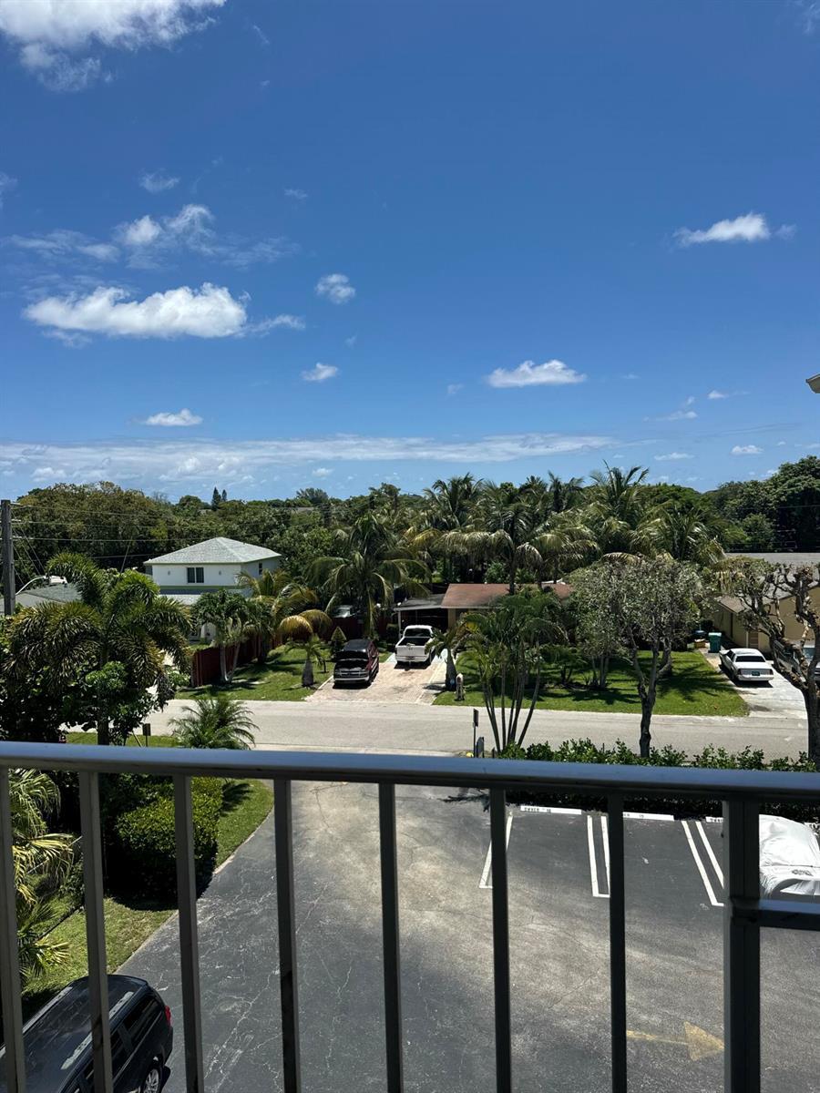 2615 NE 3RD Court # 4120, Boynton Beach FL 33435 photo 2