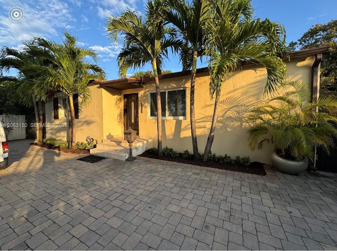 4064 NW 4th Ter, Miami FL 33126