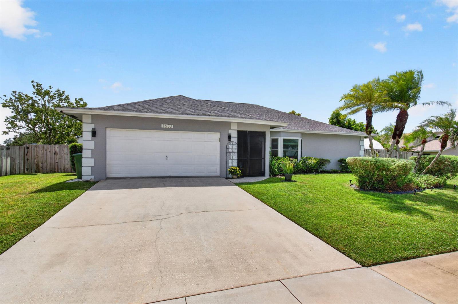 1630 Tamarack Way, Wellington FL 33414 photo 2