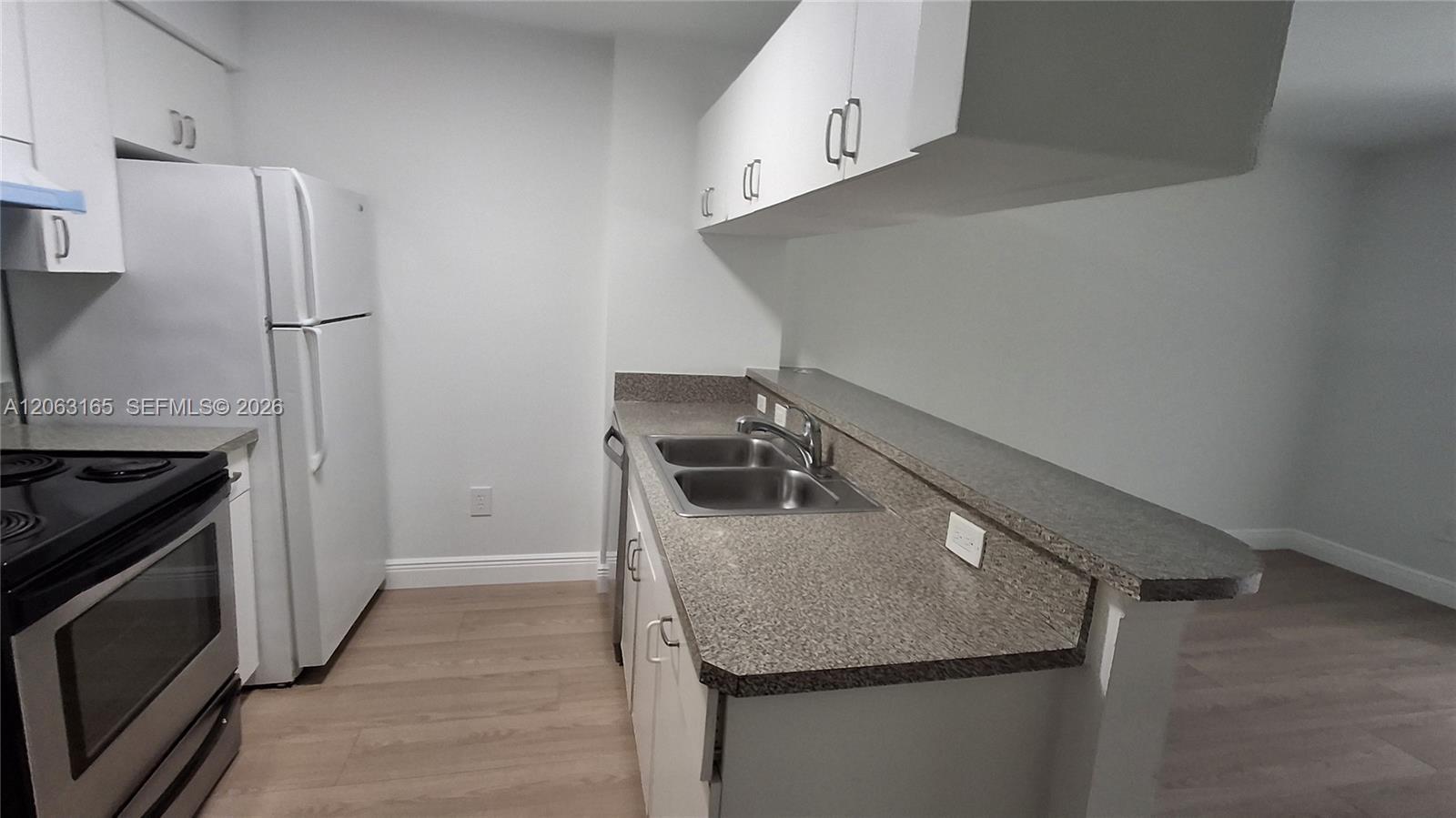 440 S Park Rd # 206, Hollywood FL 33021 photo 4