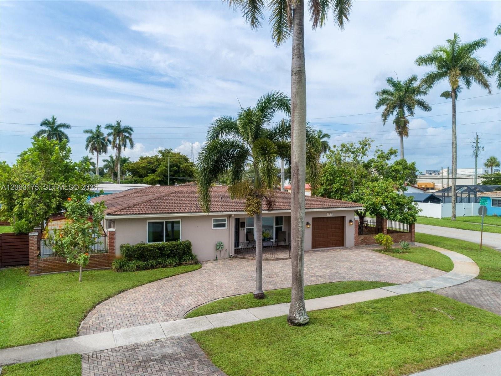 3134 Pierce St, Hollywood FL 33021 photo 4