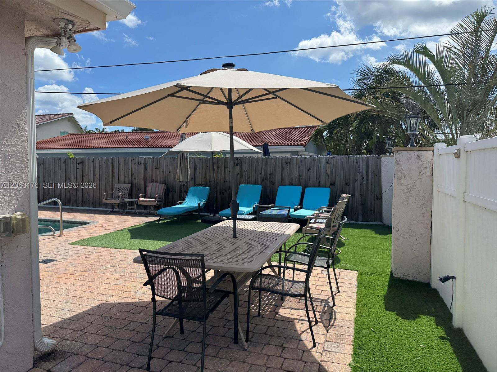 1660 NE 25th Ave, Pompano Beach FL 33062 photo 3