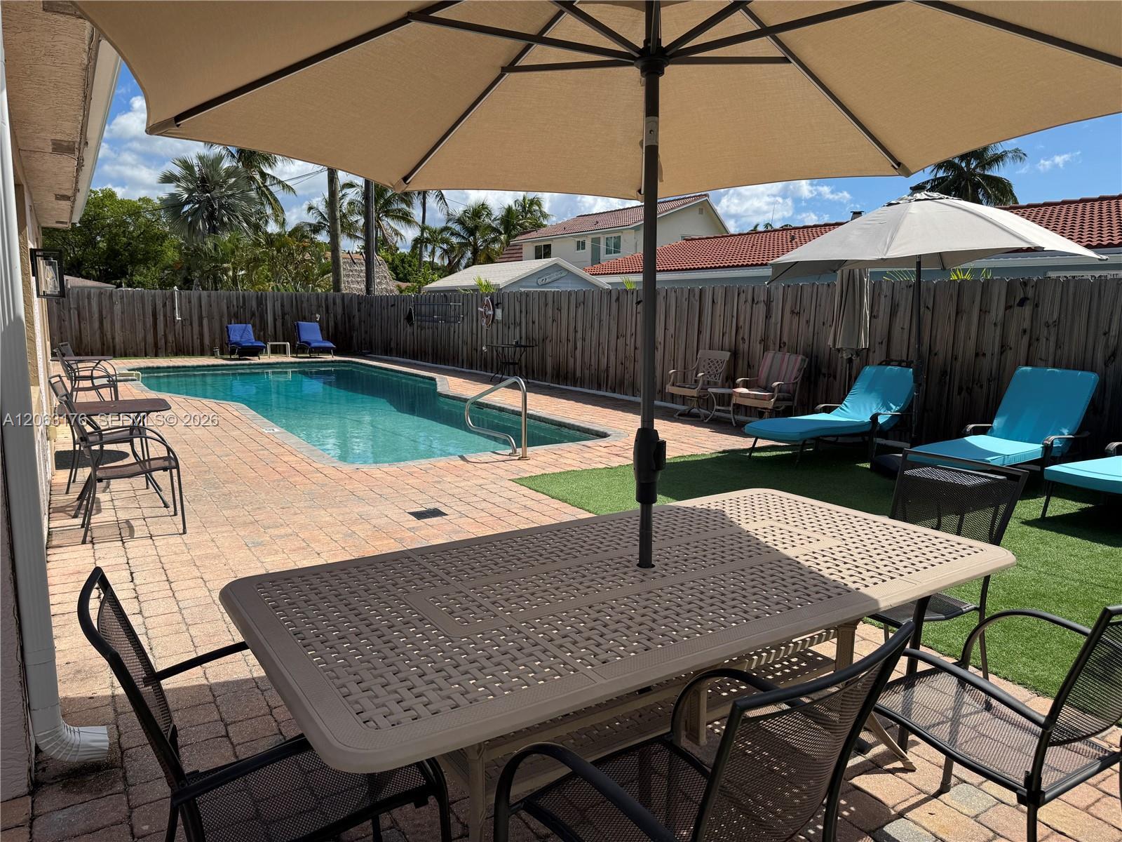 1660 NE 25th Ave, Pompano Beach FL 33062 photo 4
