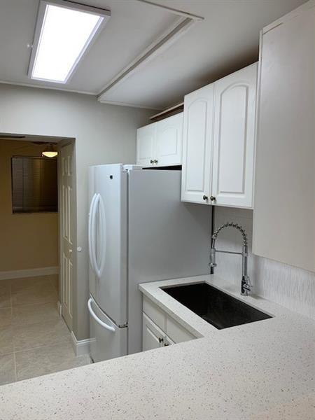 1021 MOCKINGBIRD Lane # 217, Plantation FL 33324 photo 3