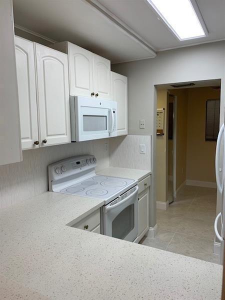1021 MOCKINGBIRD Lane # 217, Plantation FL 33324 photo 4