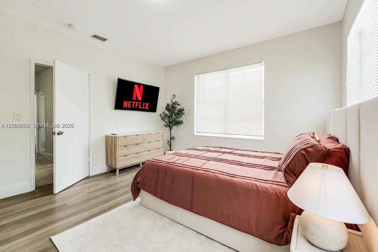 301 SW 10th Ave # 7, Miami FL 33130 photo 2