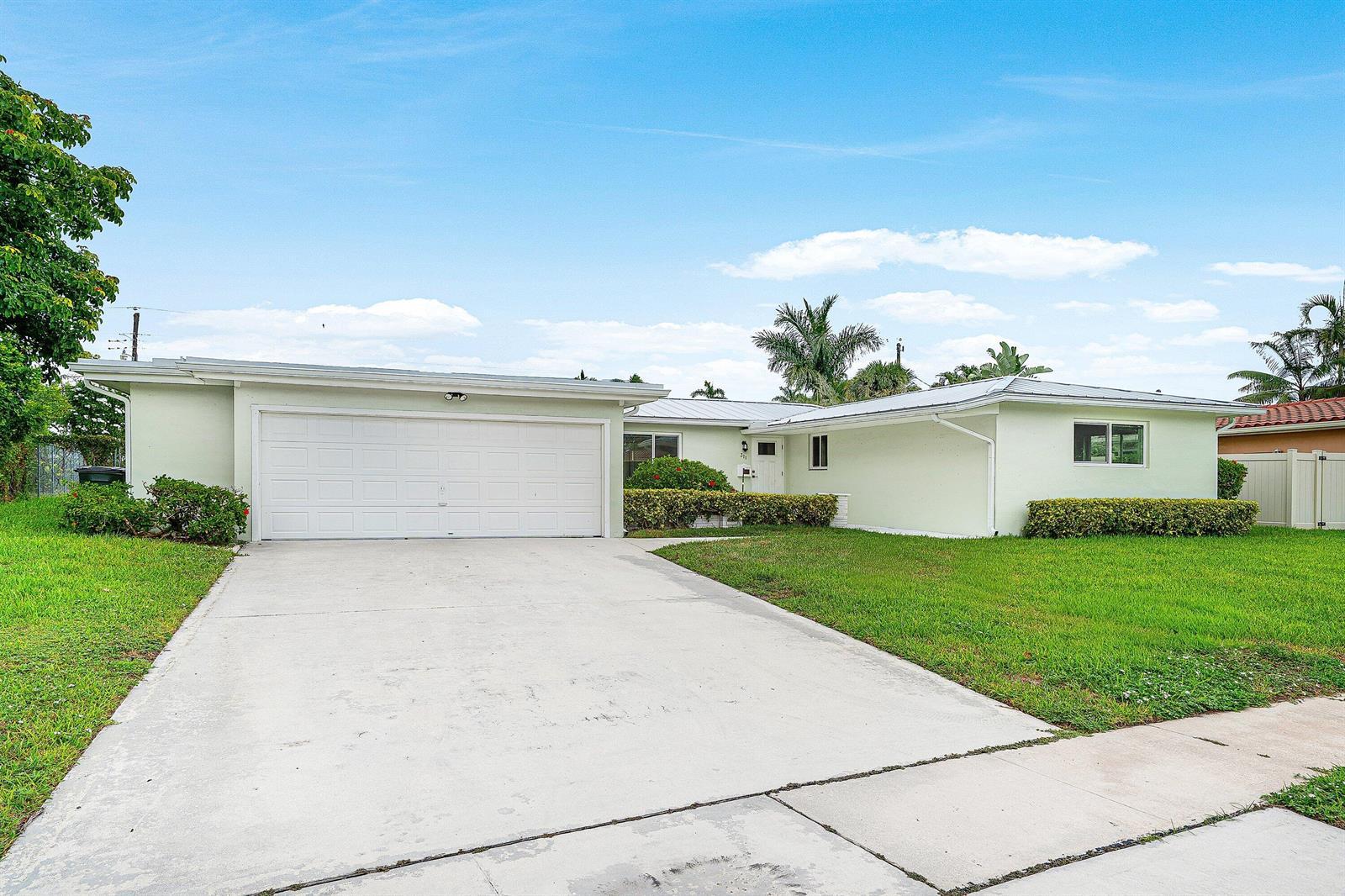 311 NE 23RD Way, Boca Raton FL 33431 photo 2