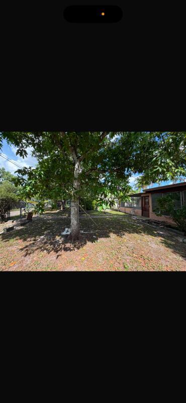 105 NW 122nd Street, North Miami FL 33168 photo 2