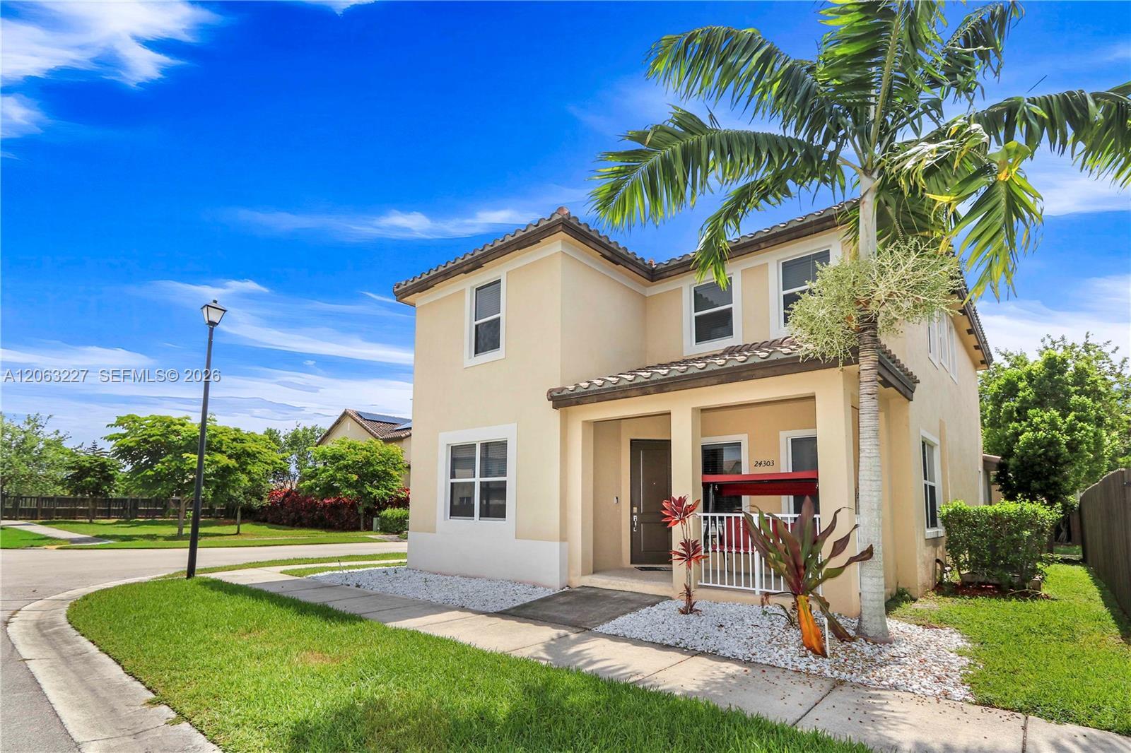 24303 SW 118th Ave, Homestead FL 33032 photo 2